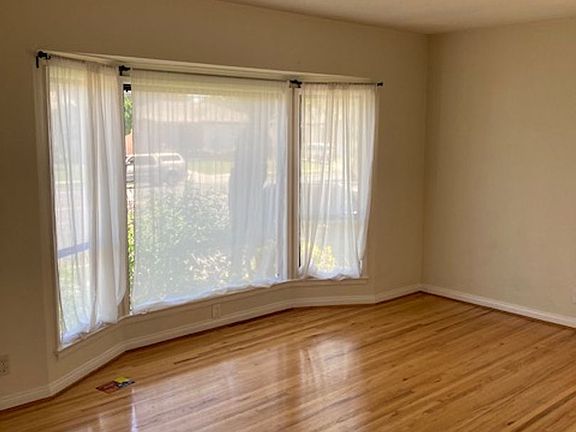 3rd image of 4723 Palo Verde Ave