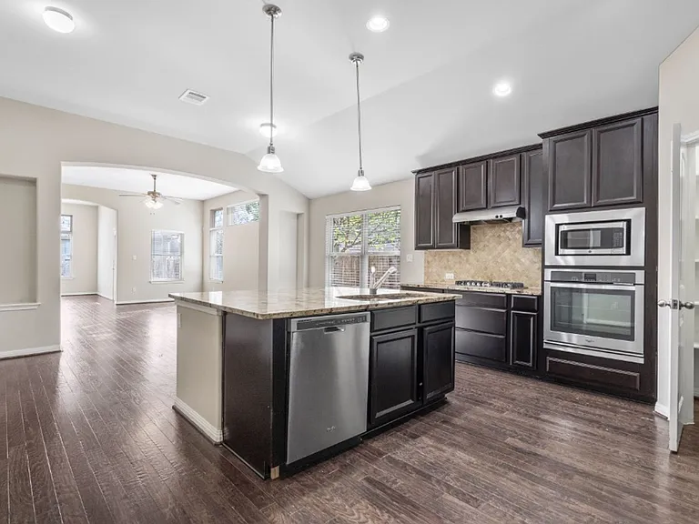 2923 Bluffstone Dr — Photo 19