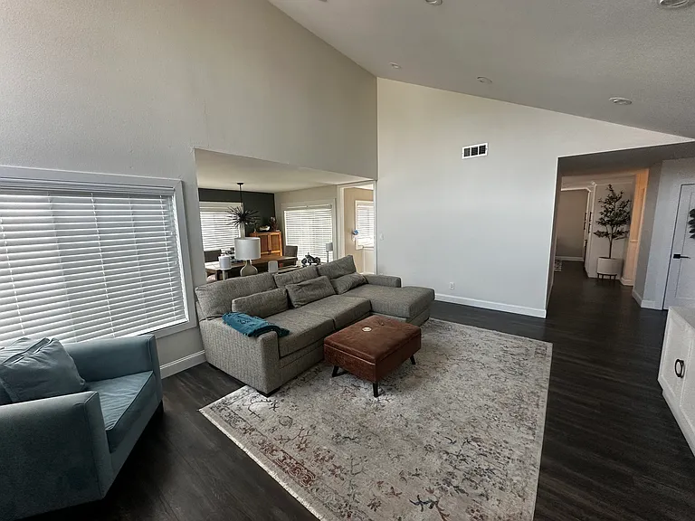 8618 Dunwoodie Rd — Photo 24