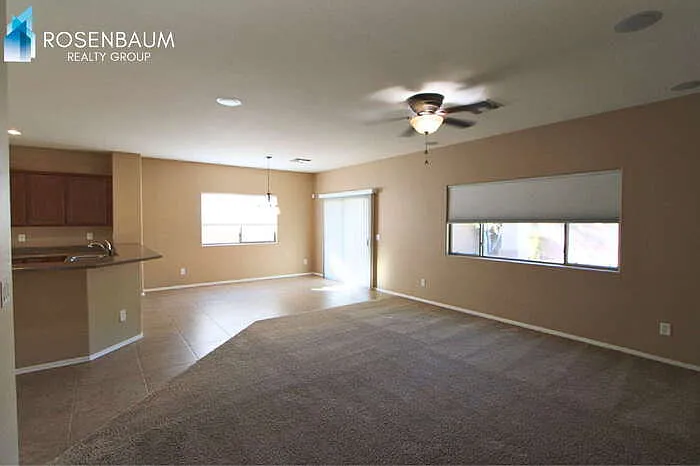 2756 E Rakestraw Ln — Photo 3