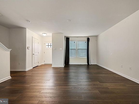 4th image of 714 Marta Dr