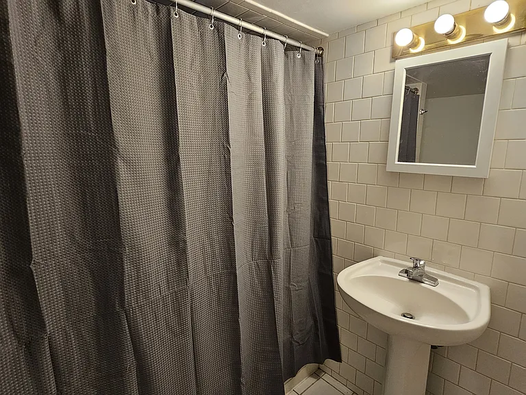 5331 W Windsor Ave #G — Photo 17