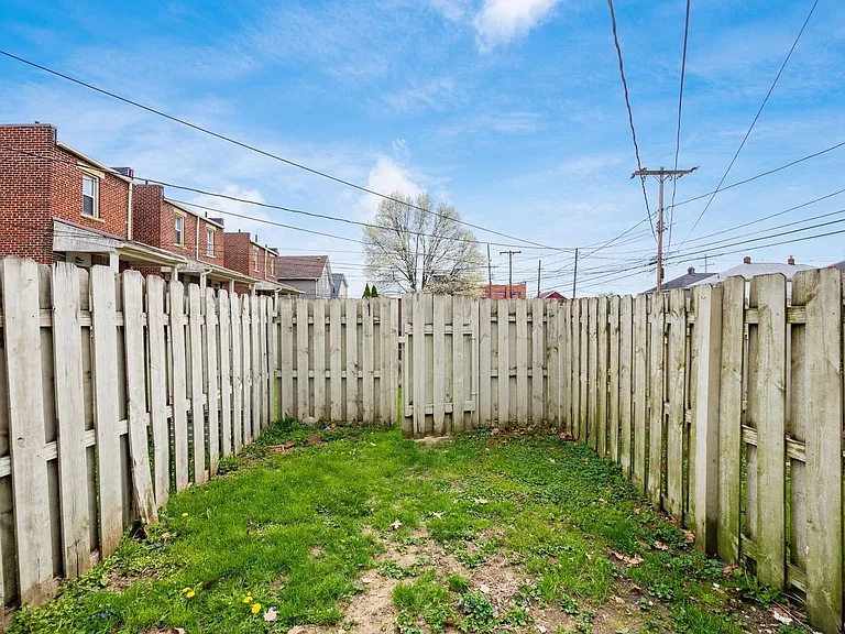 1246 S Washington Ave — Photo 32