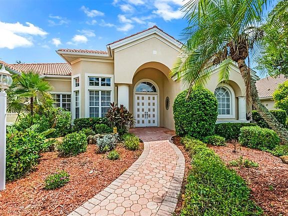 3rd image of 8076 Royal Birkdale Cir