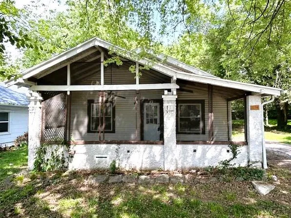 2238 N Rogers Avenue, Springfield, MO 65803