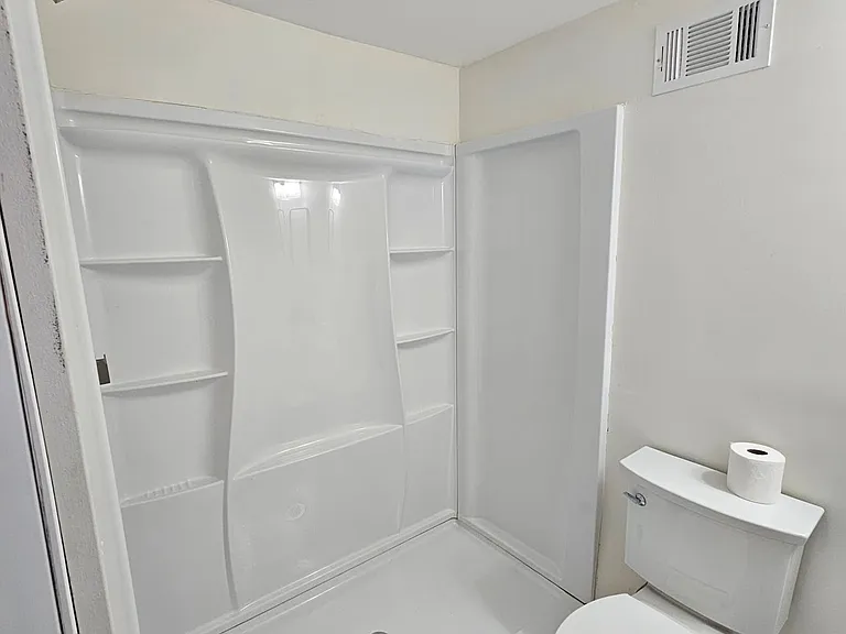 438 Griffin St NW — Photo 8