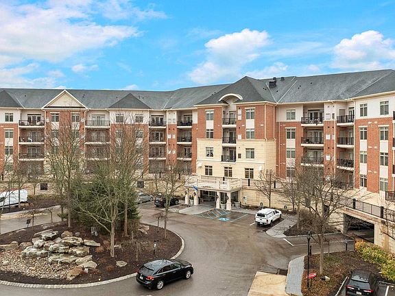 2nd image of 254 Carson Ter