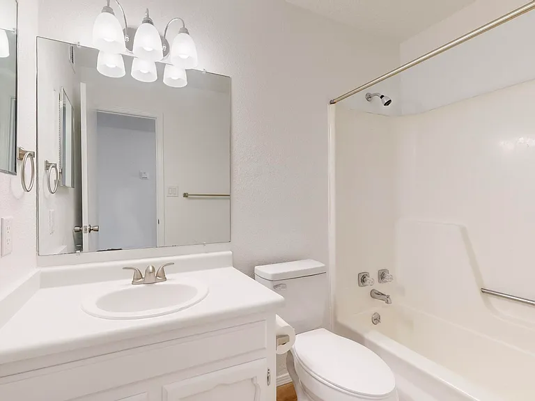 2612 Los Tretos St NW — Photo 4