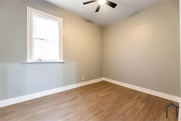 7917 S Ellis Ave — Photo 7