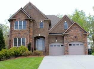 243 Hackberry Ct, Lewisville, NC 27023