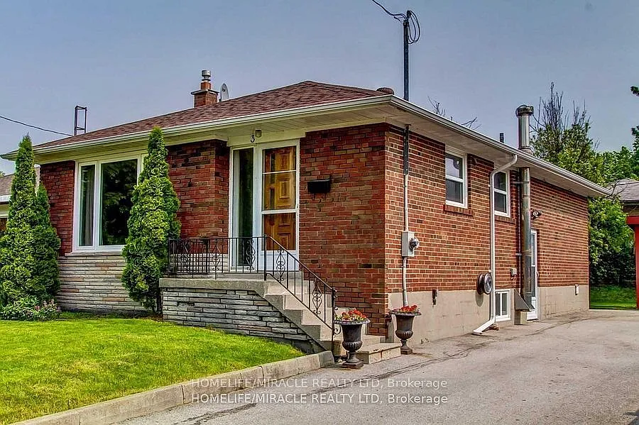 3 bed, $2,500 — Photo 1