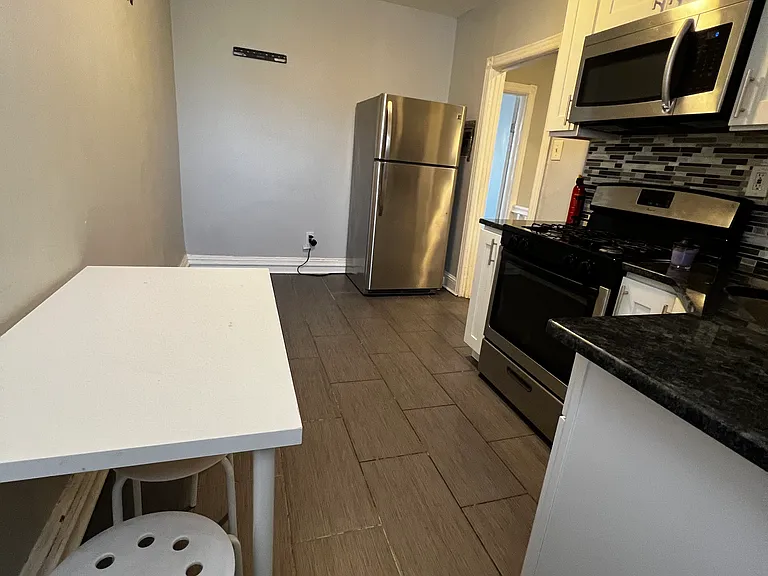 4812 Oxford Ave #2 — Photo 4