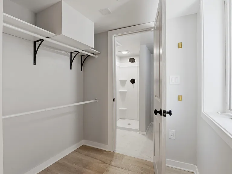 4714 N Elm St — Photo 36