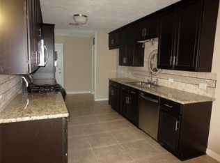 1337 Tauber Ln, Sealy, TX 77474