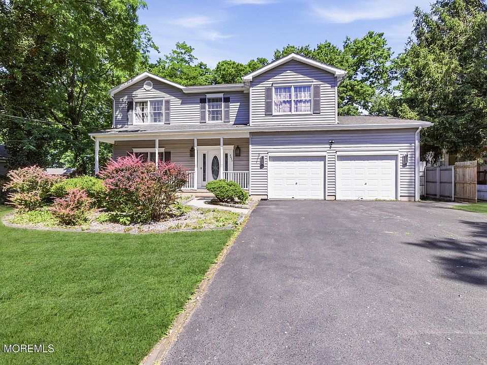 1st image of 2433 Huckleberry Road
