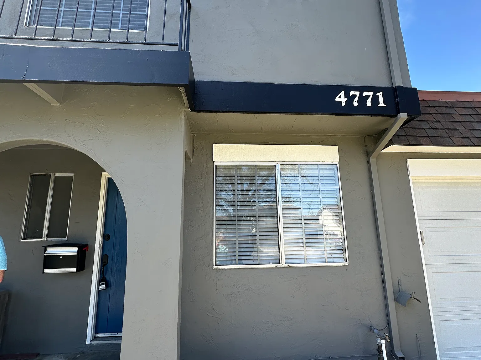 3 bed, 1.5 bath, 1170 sqft, $3,900 — Photo 3