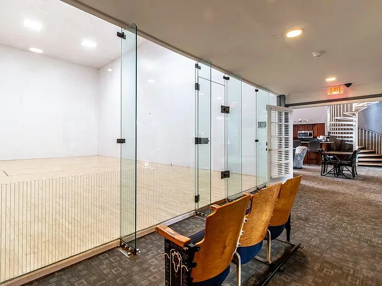 Play A Round of Racquetball/Wallyball!