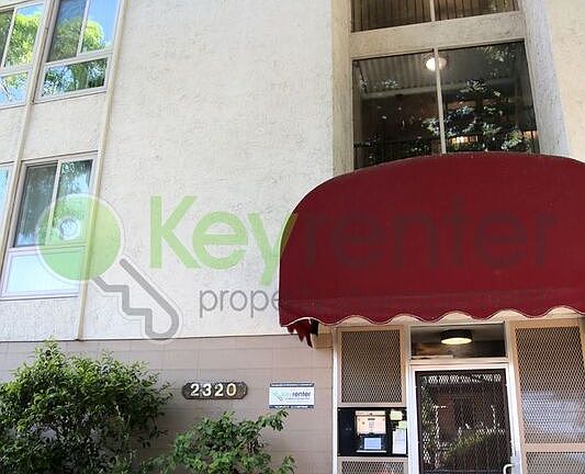 3rd image of 2320 P St APT 105