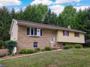 420 School Rd, York, PA 17407