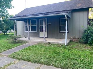 301 N Main St, Centerview, MO 64019