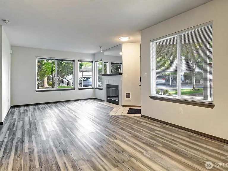 9210 Market Pl #G104 — Photo 5