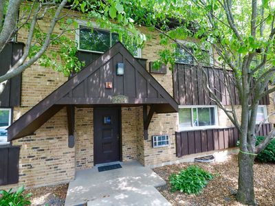 2204 Arbor Cir APT 23, Downers Grove, IL, 60515