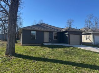 2419 N Campbell Ave, Springfield, MO 65803