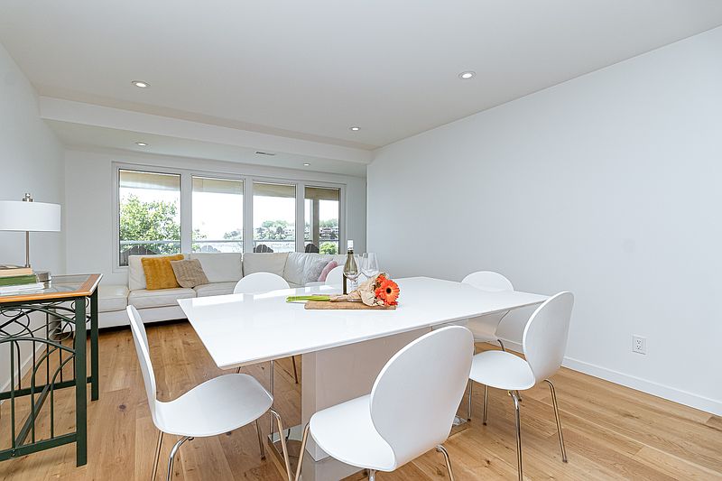 Oak Bay House for rent - 2 Bedrooms — photo 4