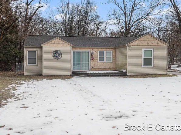 62 S Kenwood St, Muskegon, MI 49442