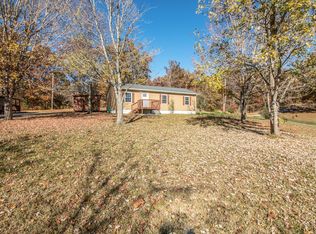 9408 Sugar Tree Dr, Bon Aqua, TN 37025