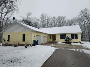 423 Fernwood Ln, Muskegon, MI 49442