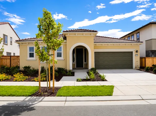 311 W Calabria Dr, Mountain House, CA 95391
