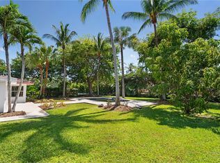 8700 SW 64th Ave, Pinecrest, FL 33156