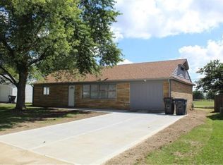 617 Park Dr, Greenwood, IN 46143