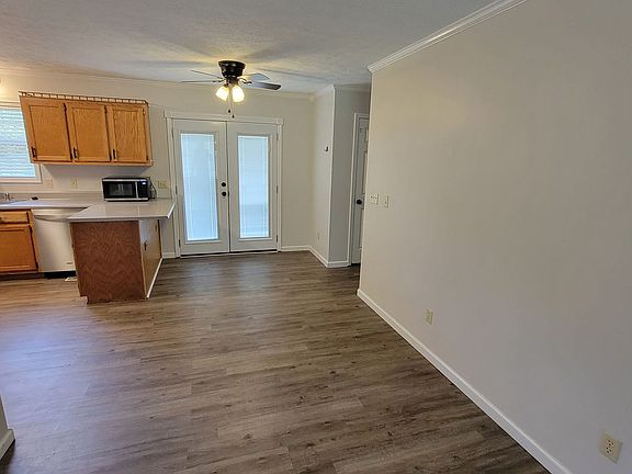4th image of 1008 Fisk Park Dr