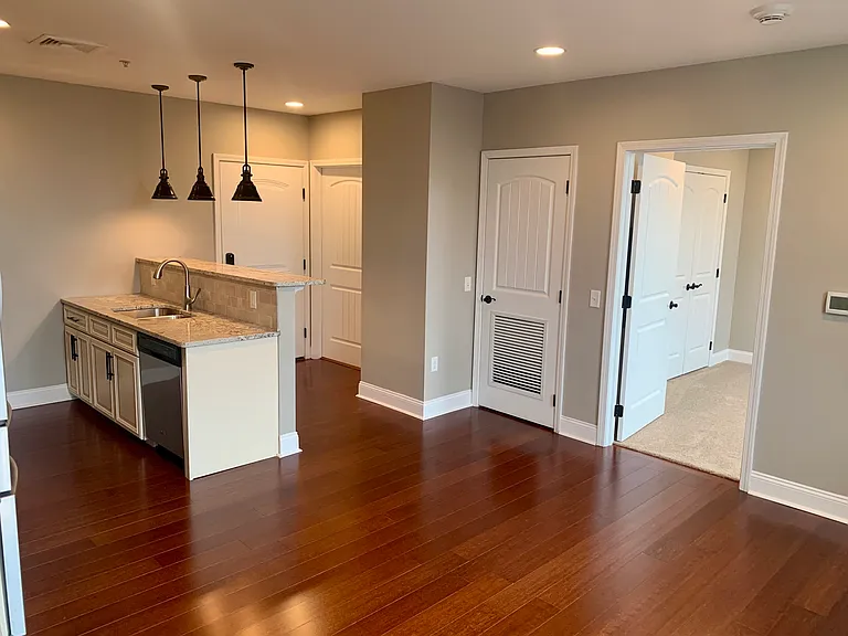 11 W Market St #603 — Photo 2