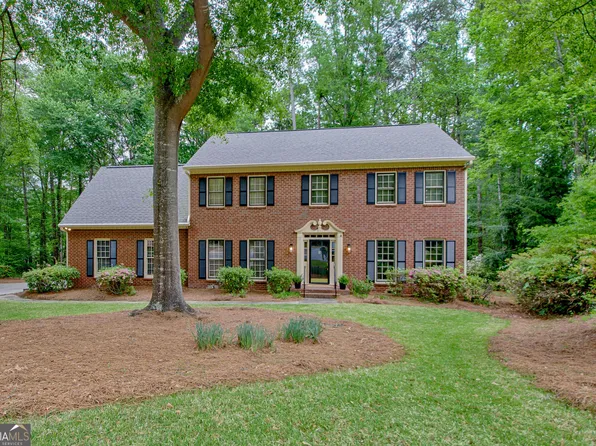 120 Hermitage Pl, Peachtree City, GA 30269