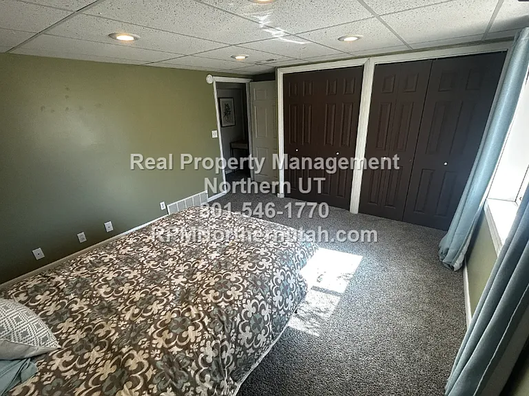 703 W 2175 N — Photo 31