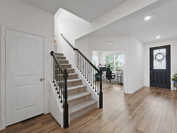 4th image of 3744 Highland Bayou Dr