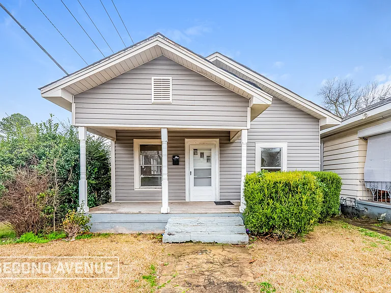 3201 Avenue E — Photo 1