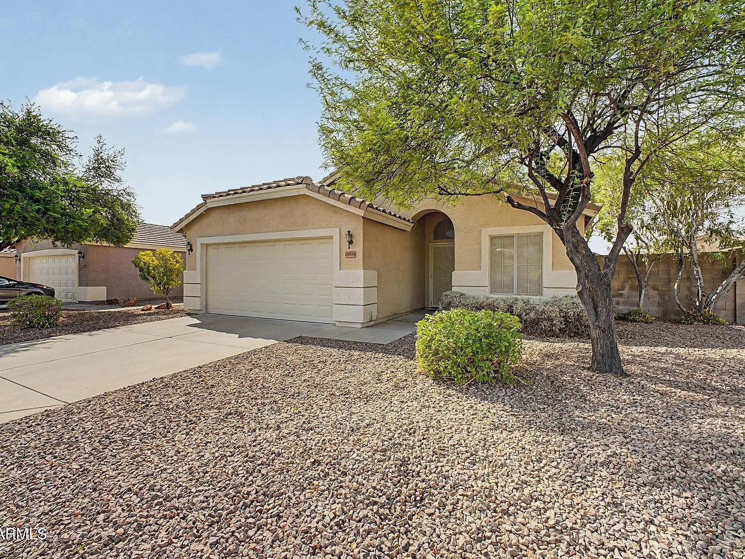 3 bed, 2.0 bath, 1201 sqft, $1,895 — Photo 1