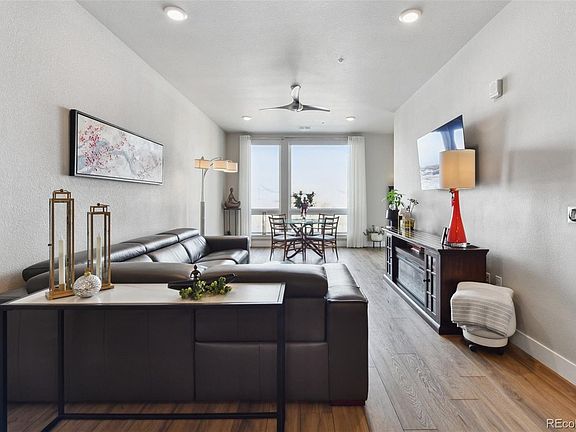 4th image of 20 Wilcox Street #613