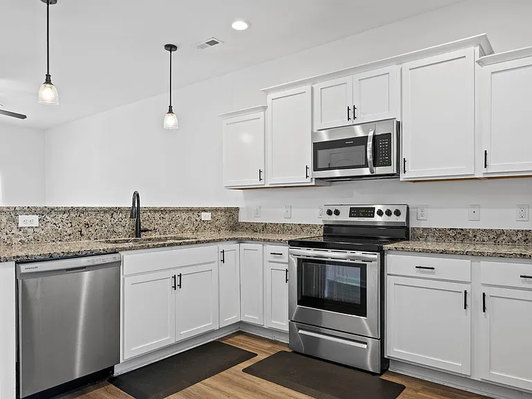 4 Catalina Cir #4 — Photo 12