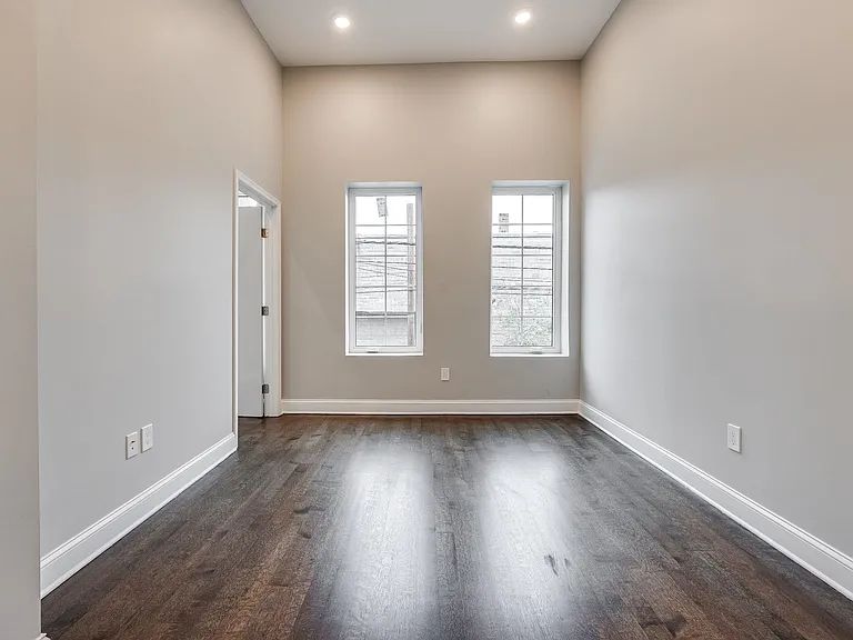 130 W Side Ave #1 — Photo 10