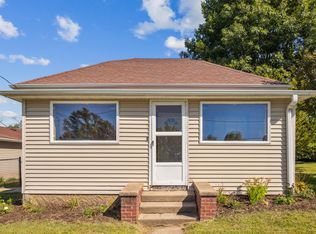 615 5th St, Maxwell, IA 50161