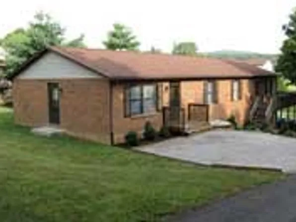 1503 Sandy Cir, Blacksburg, VA 24060