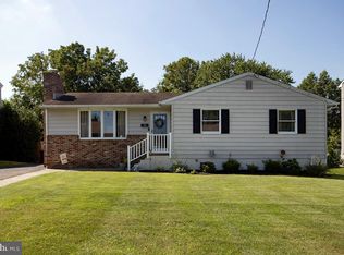 266 W Linwood Ave, Maple Shade, NJ 08052
