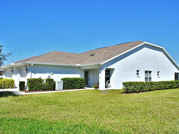 2nd image of 1640 Areca Palm Dr