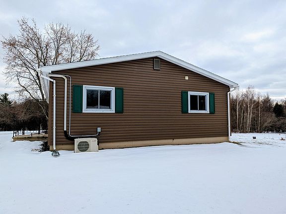 4th image of 349 Regan Rd