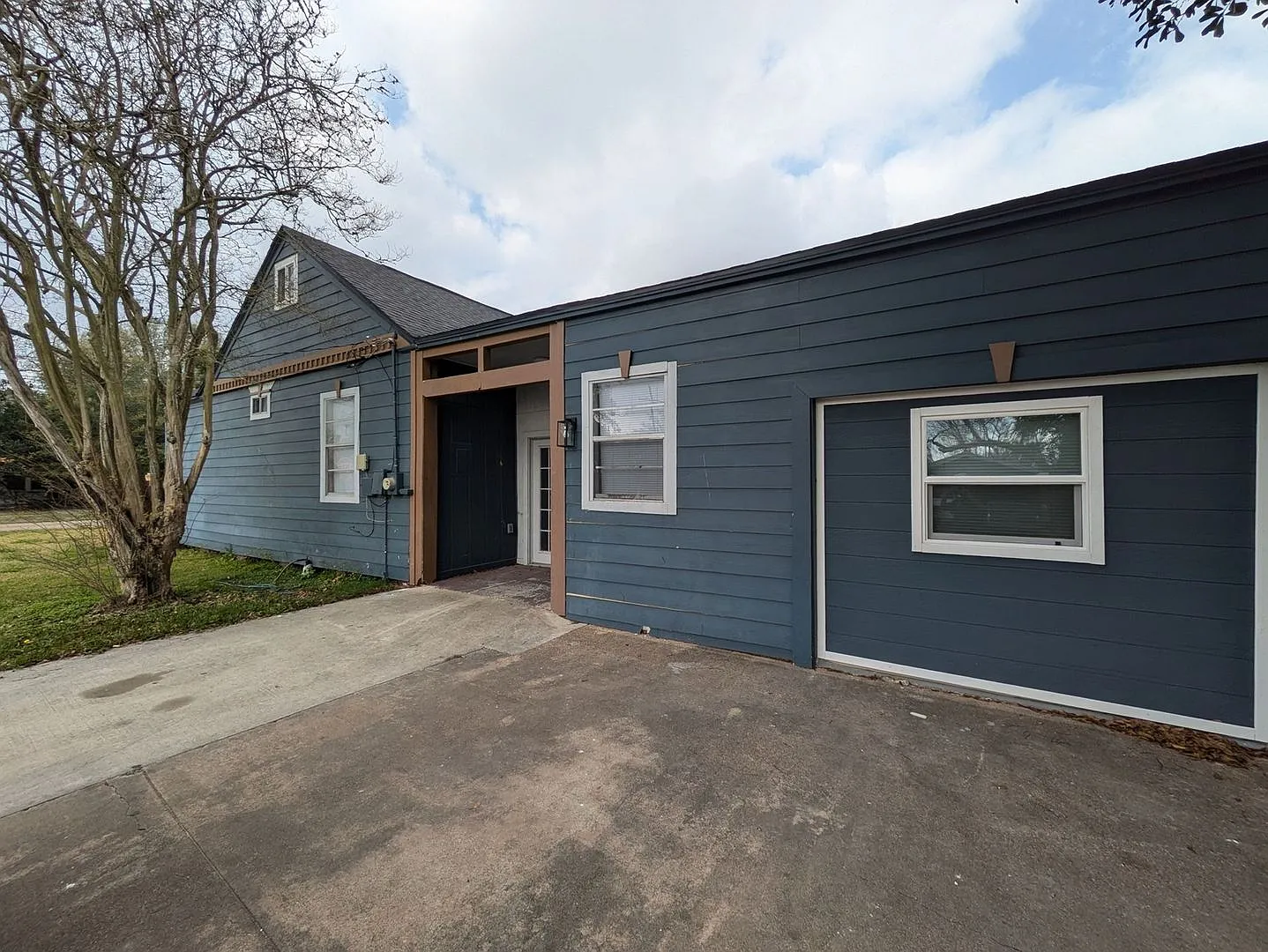 3885 Park St Beaumont, Texas 77705 — Photo 2